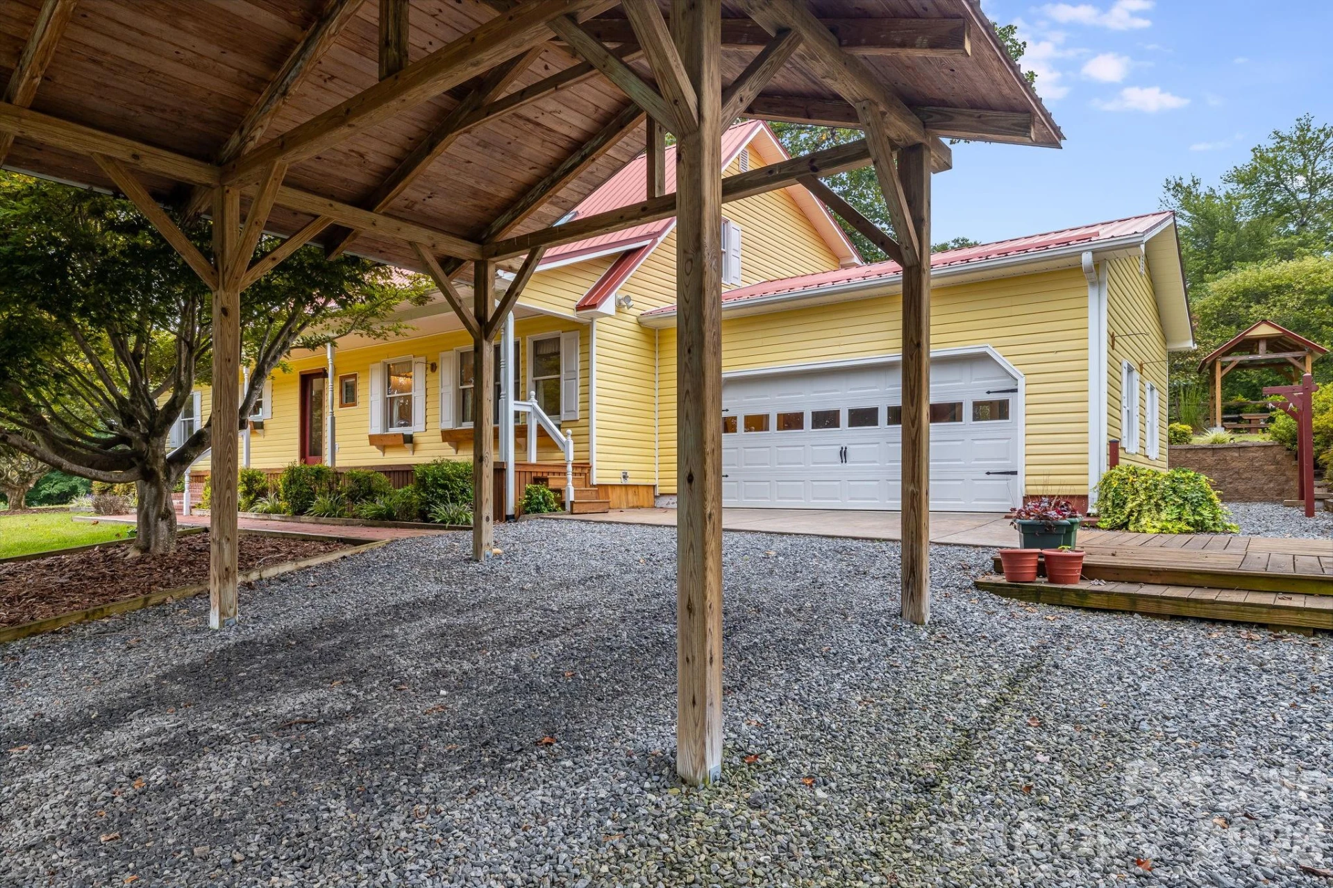 53 Armstrong Road - Photo 3