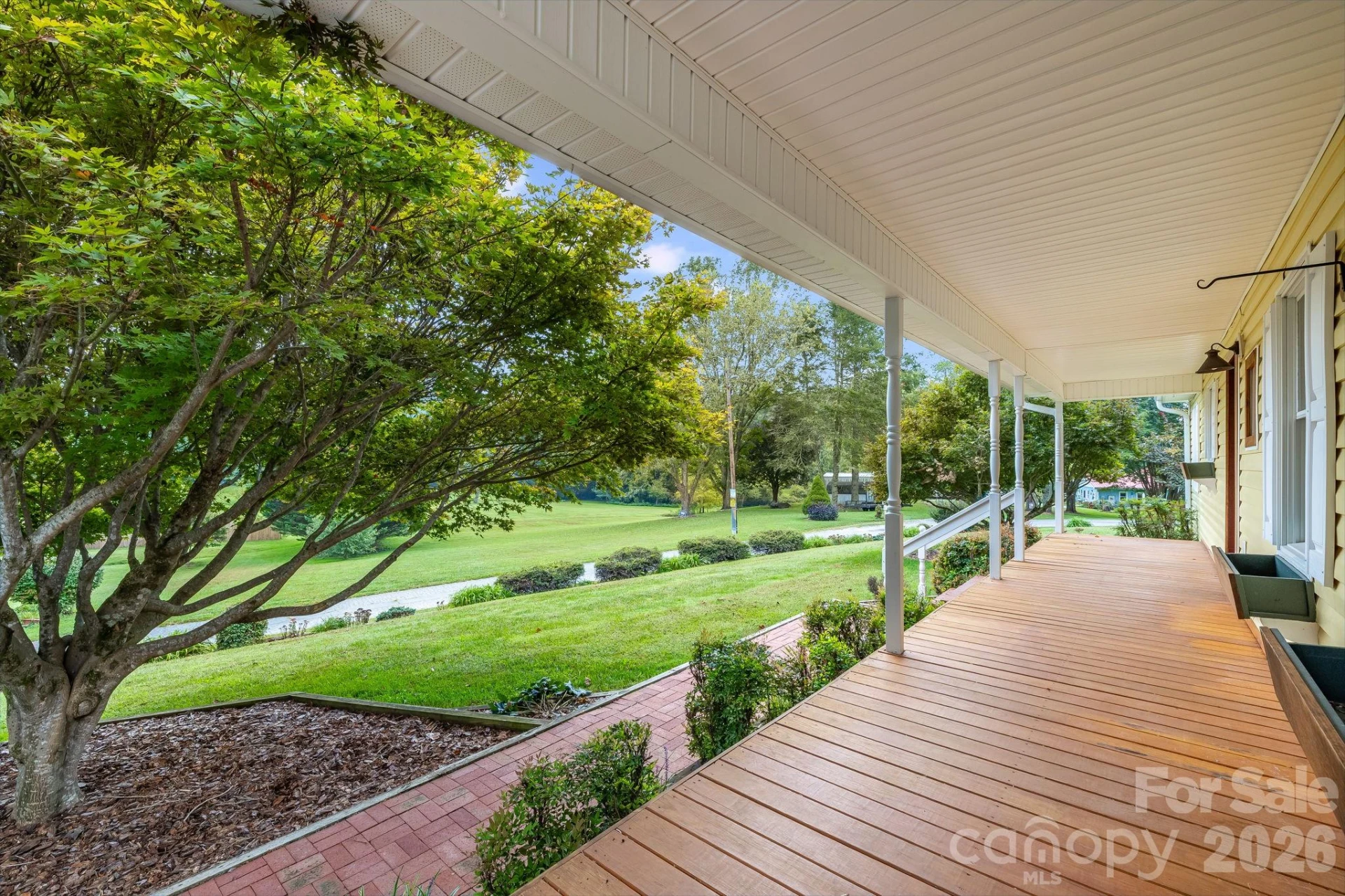 53 Armstrong Road - Photo 4