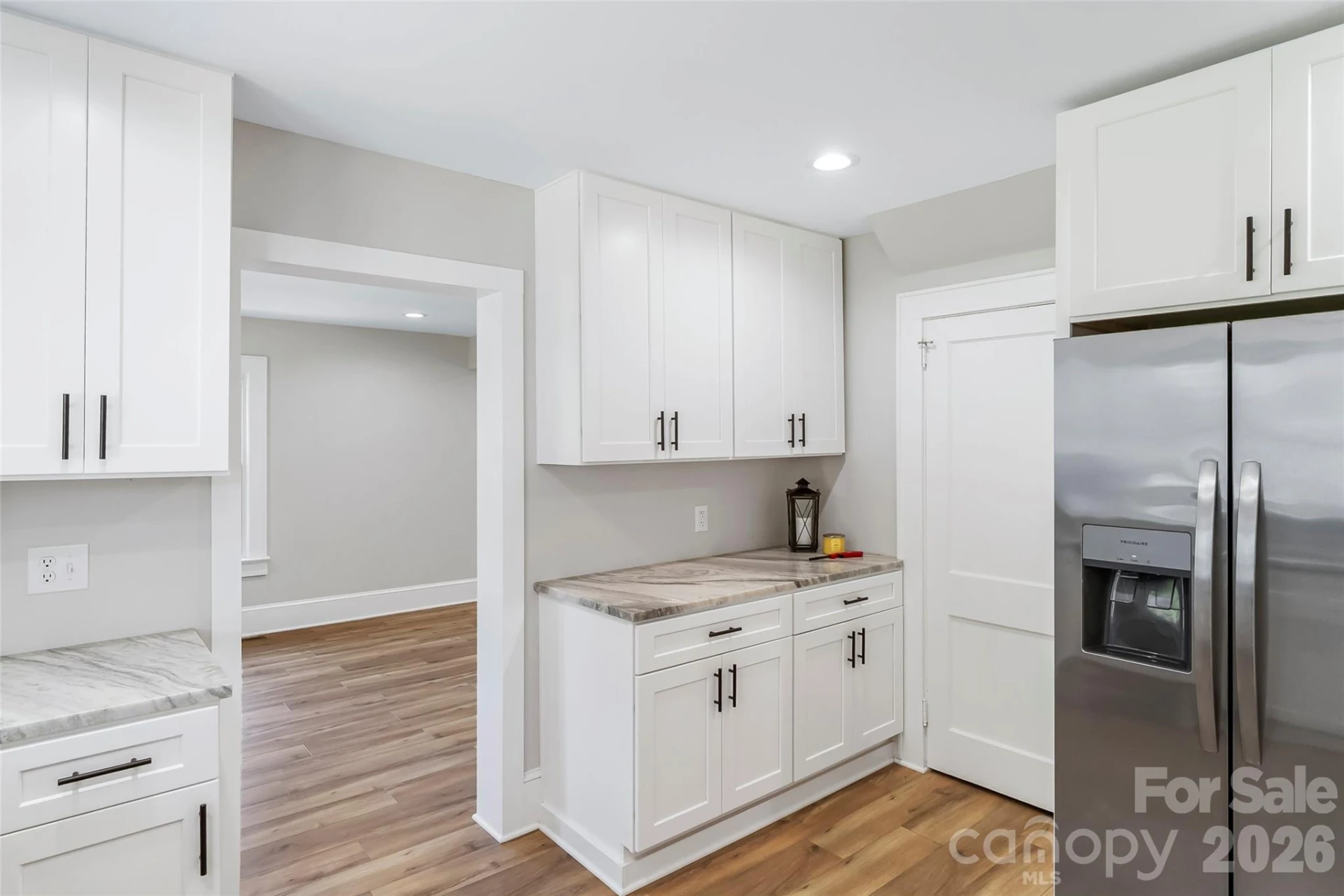790 W Tate Street - Photo 14