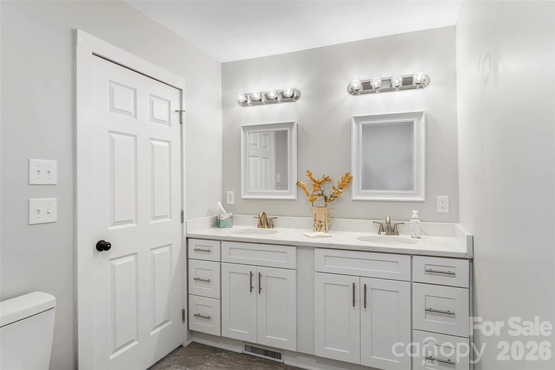 790 W Tate Street - Photo 16