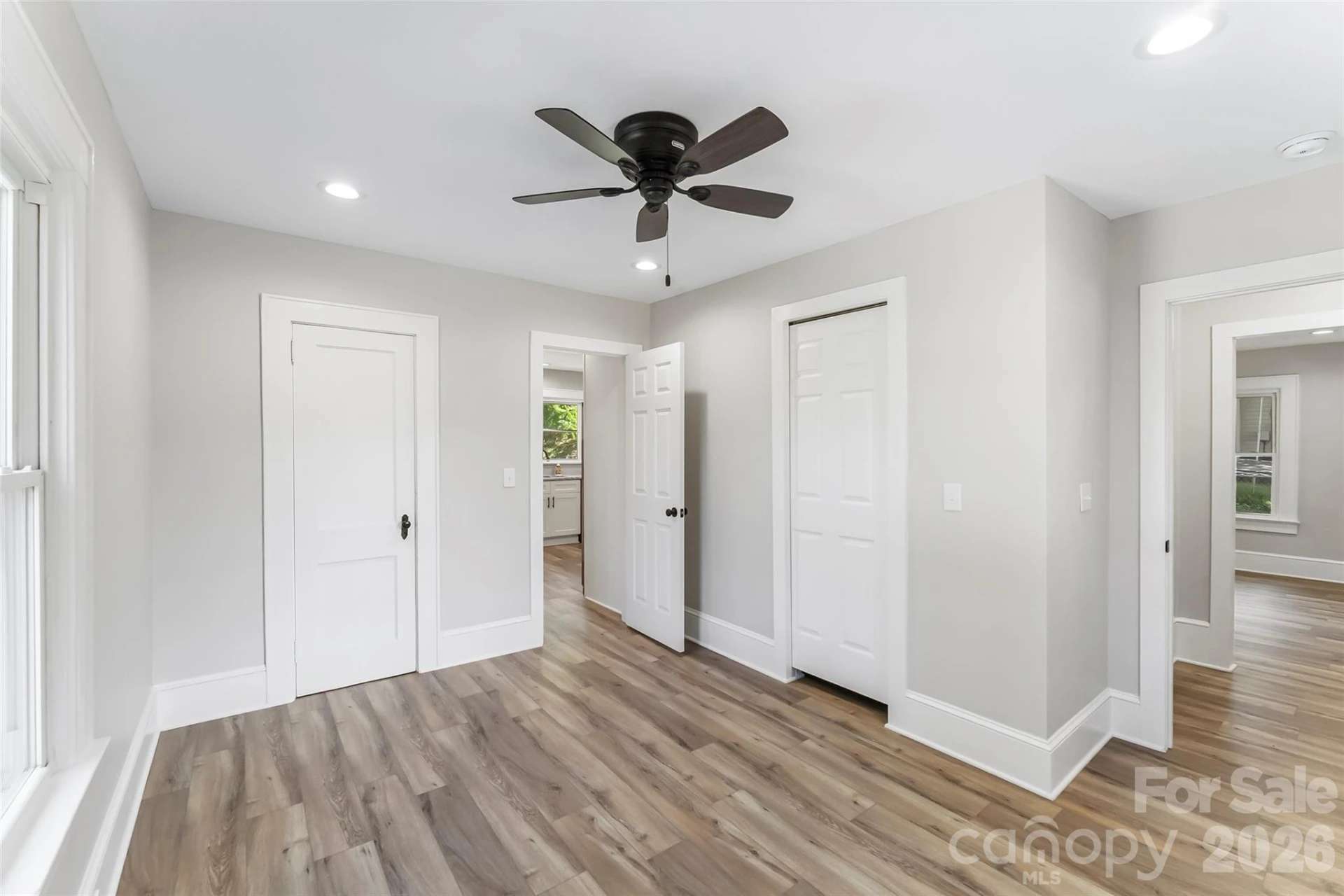790 W Tate Street - Photo 18