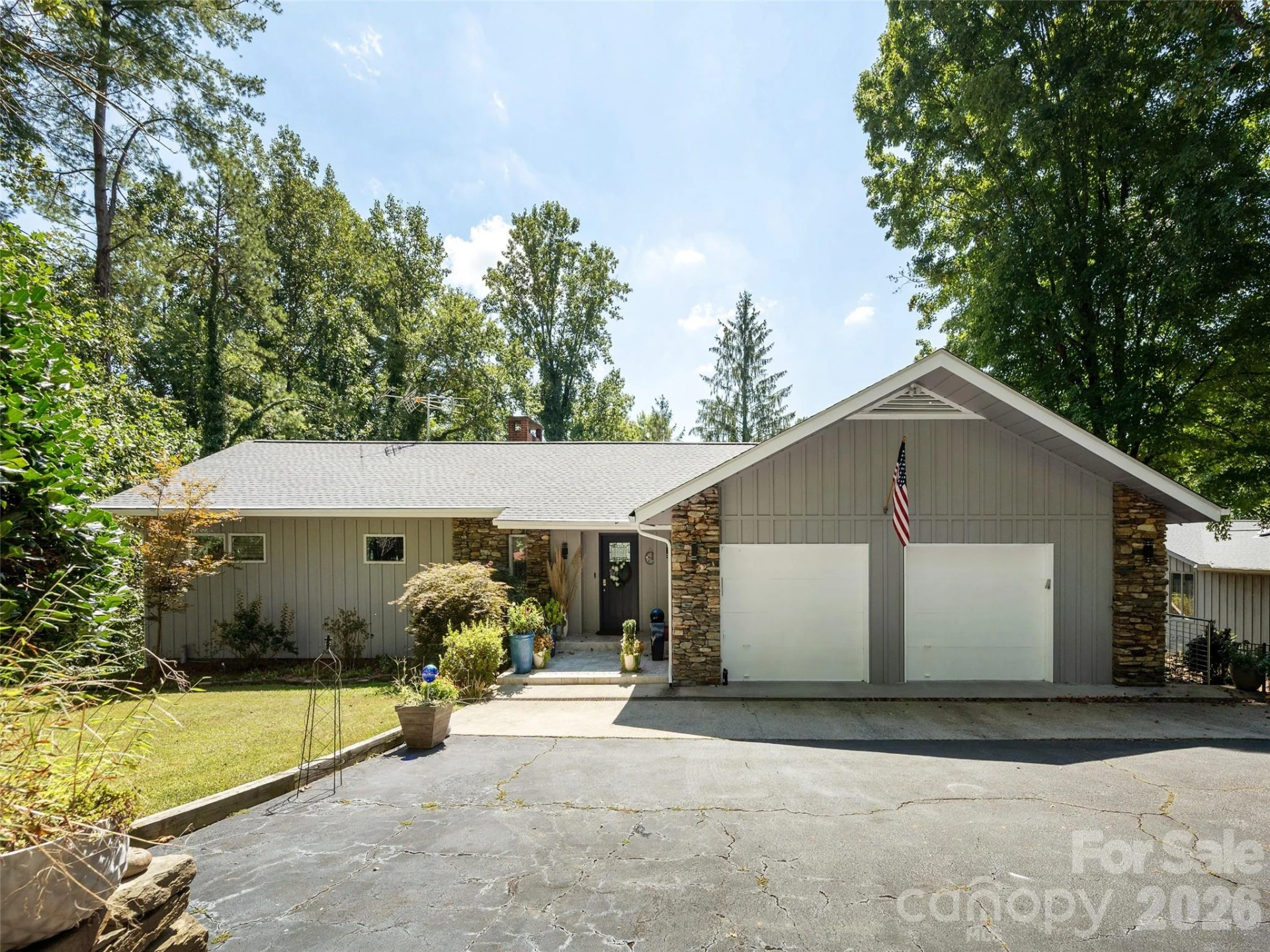 30 W Fairway Drive - Photo 3