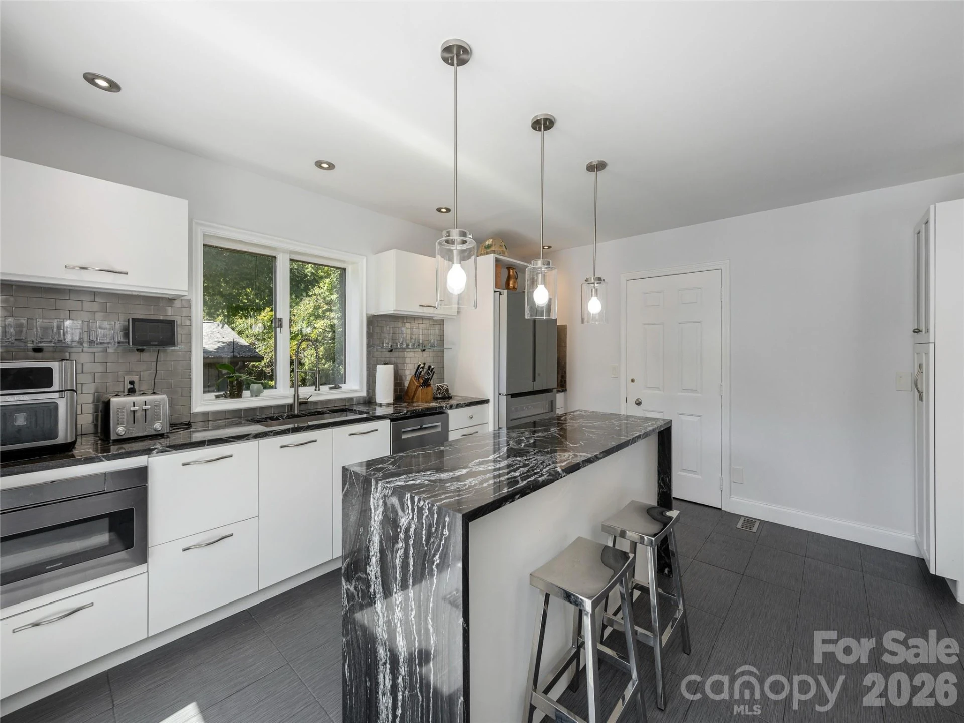 30 W Fairway Drive - Photo 20