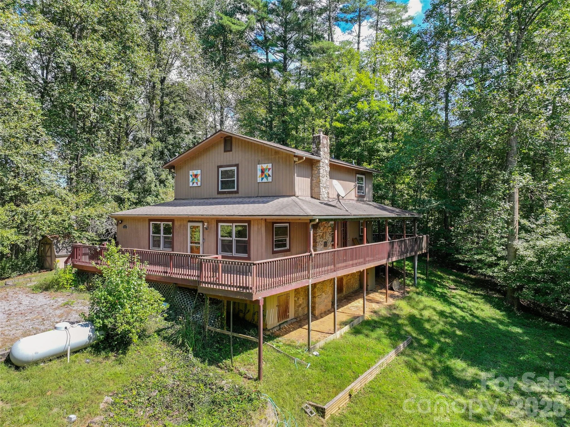 885 Rustic Heights Road