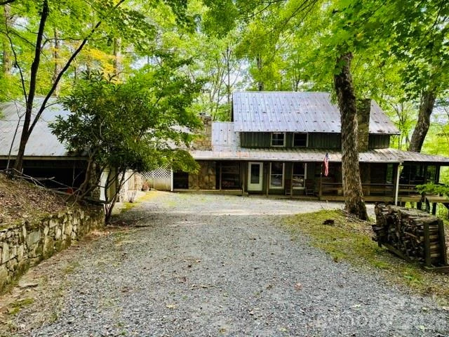624 Fox Den Road