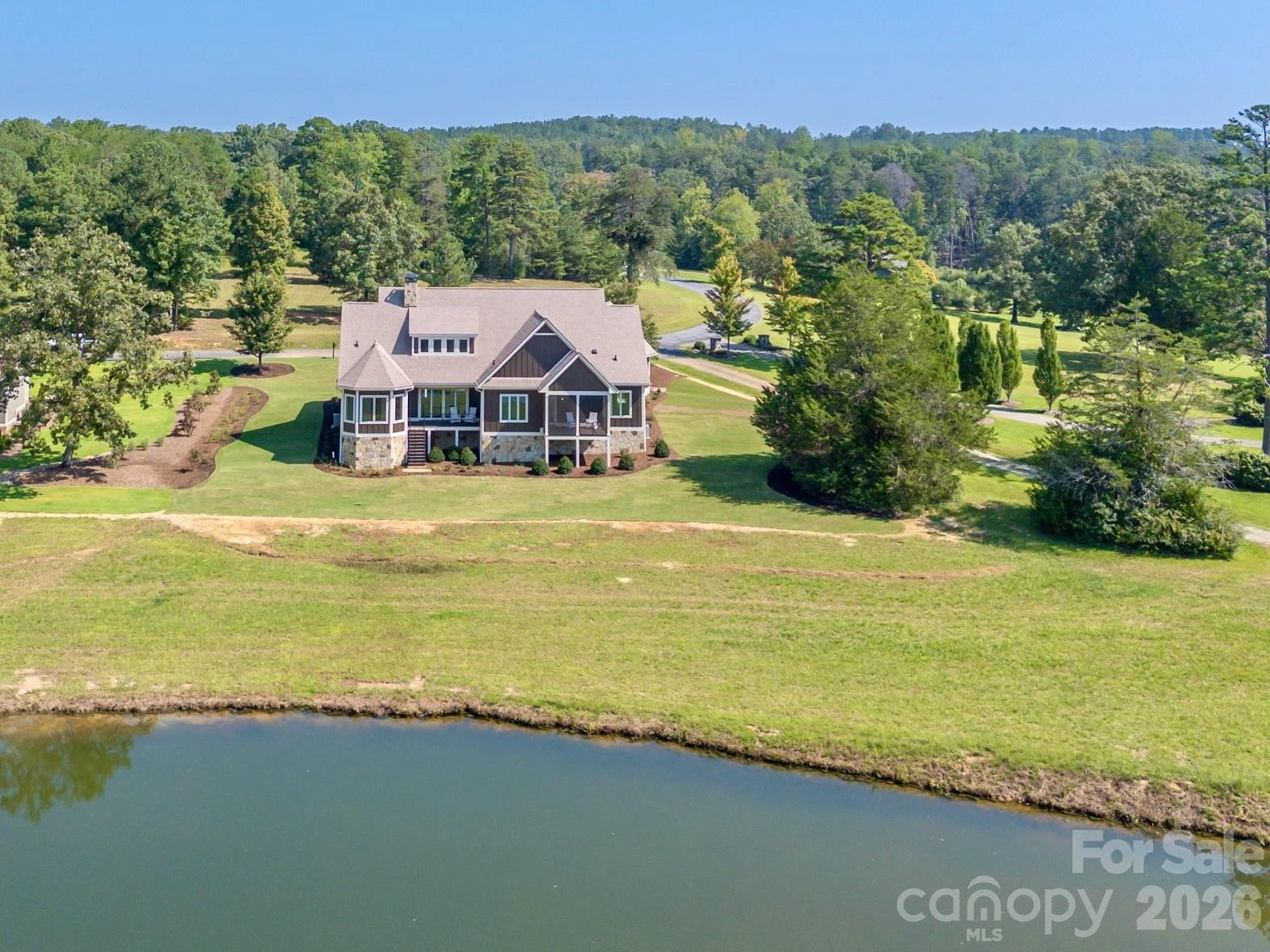 978 Mapleton Lane