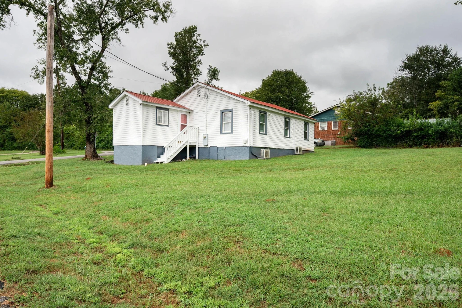 459 Harmon Street - Photo 4