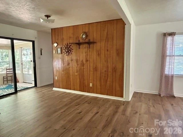 215 Norleon Avenue - Photo 5