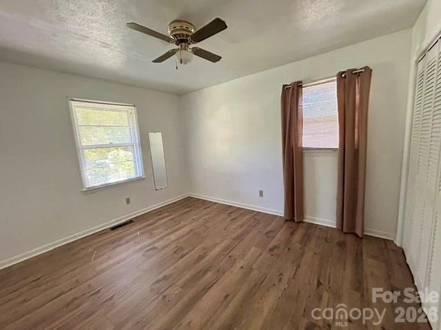 215 Norleon Avenue - Photo 6