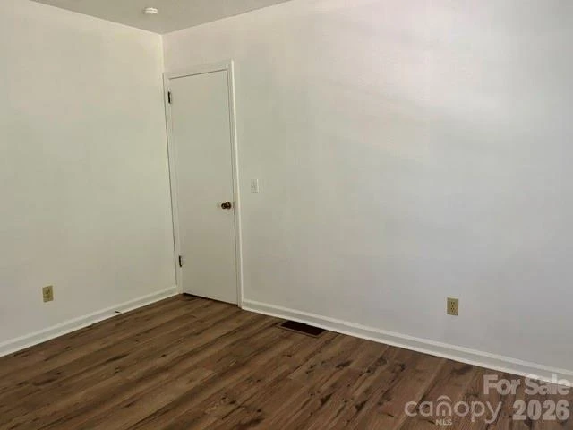 215 Norleon Avenue - Photo 9