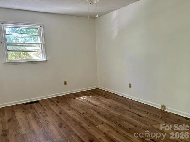 215 Norleon Avenue - Photo 11
