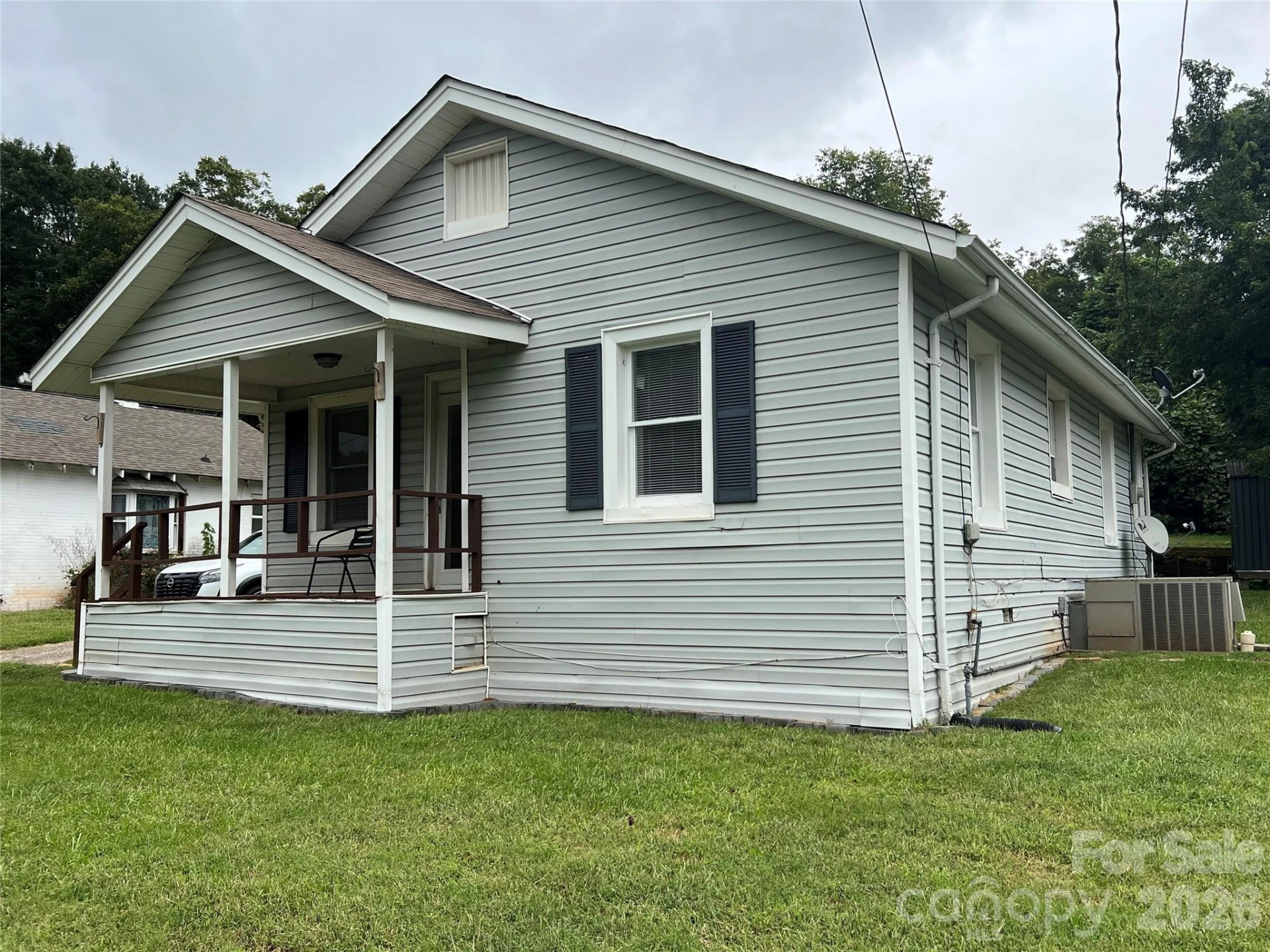 346 N Cleghorn Street - Photo 3