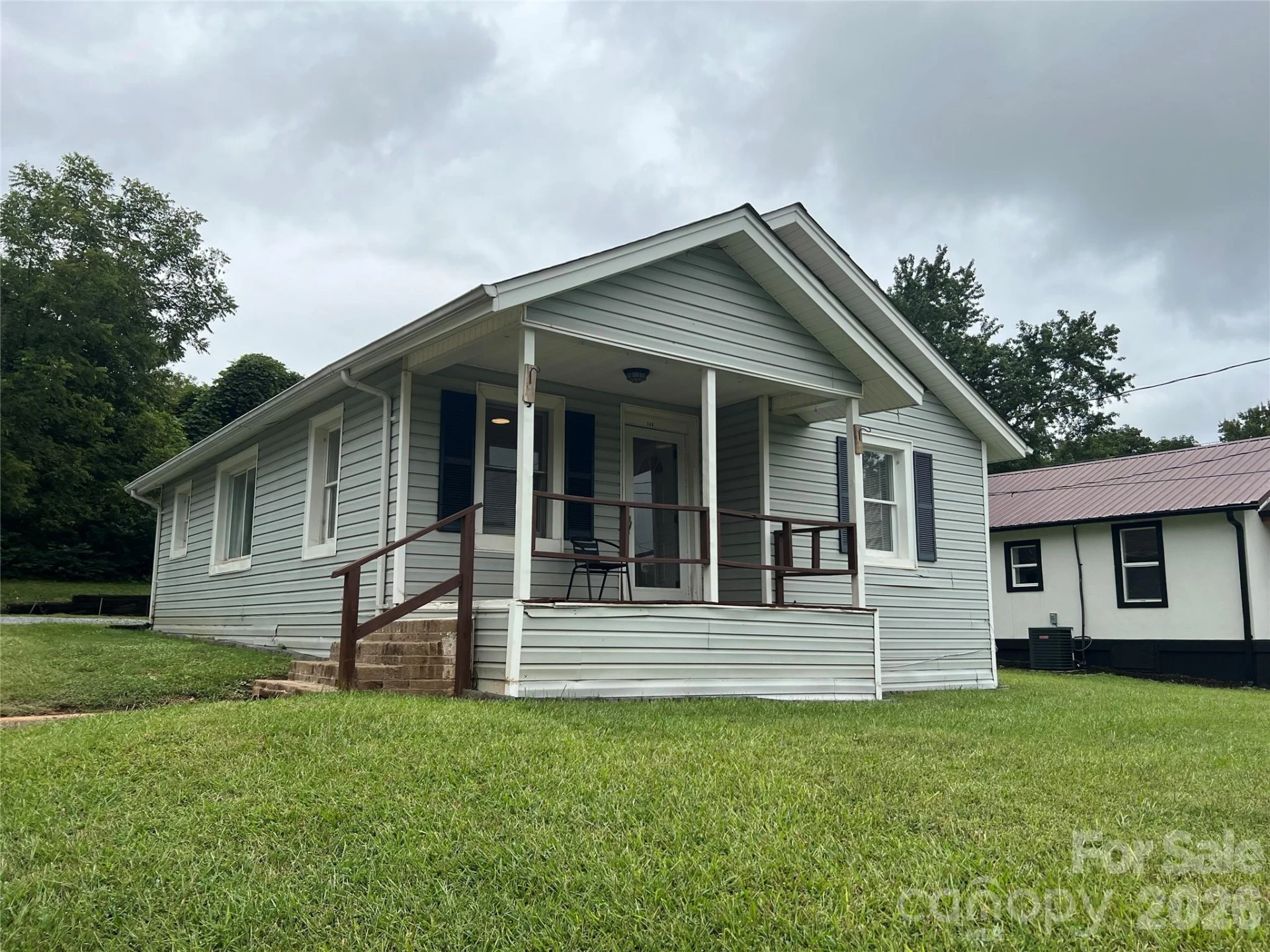 346 N Cleghorn Street - Photo 4