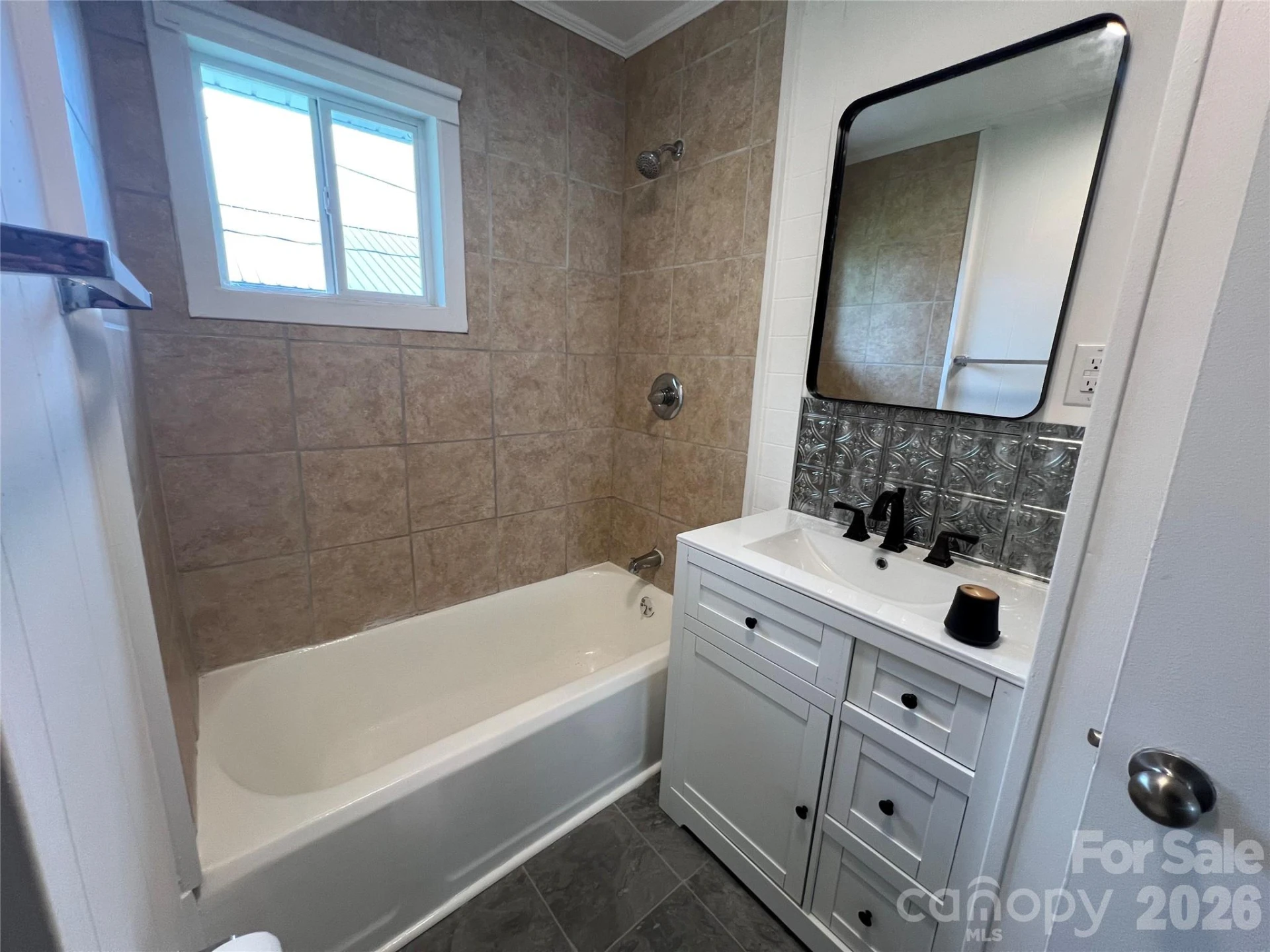 346 N Cleghorn Street - Photo 14