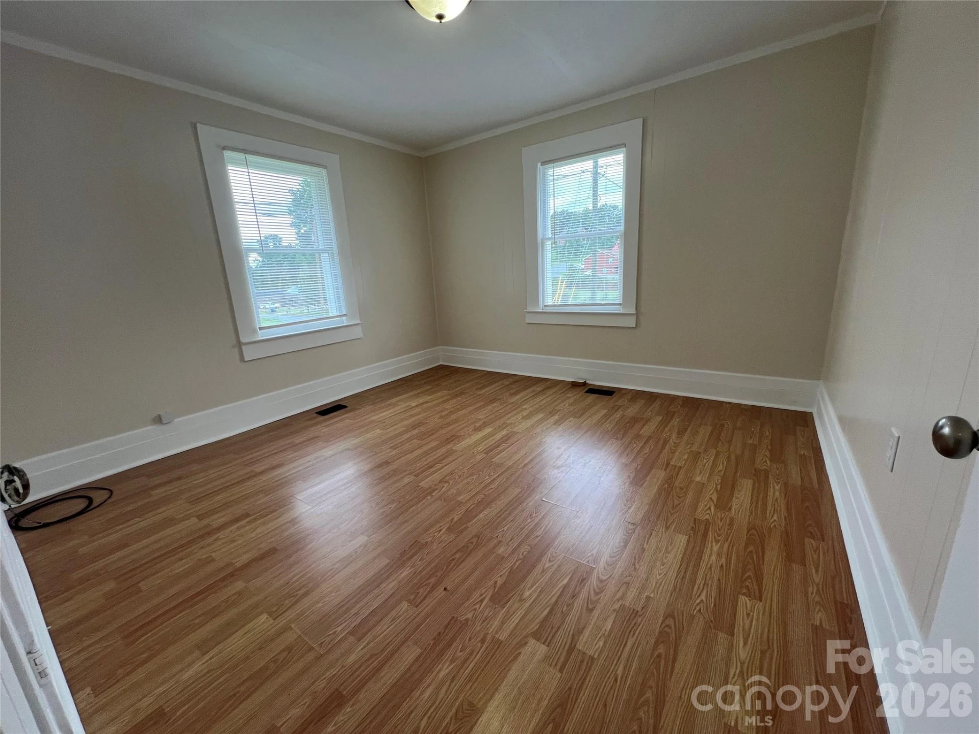 346 N Cleghorn Street - Photo 18