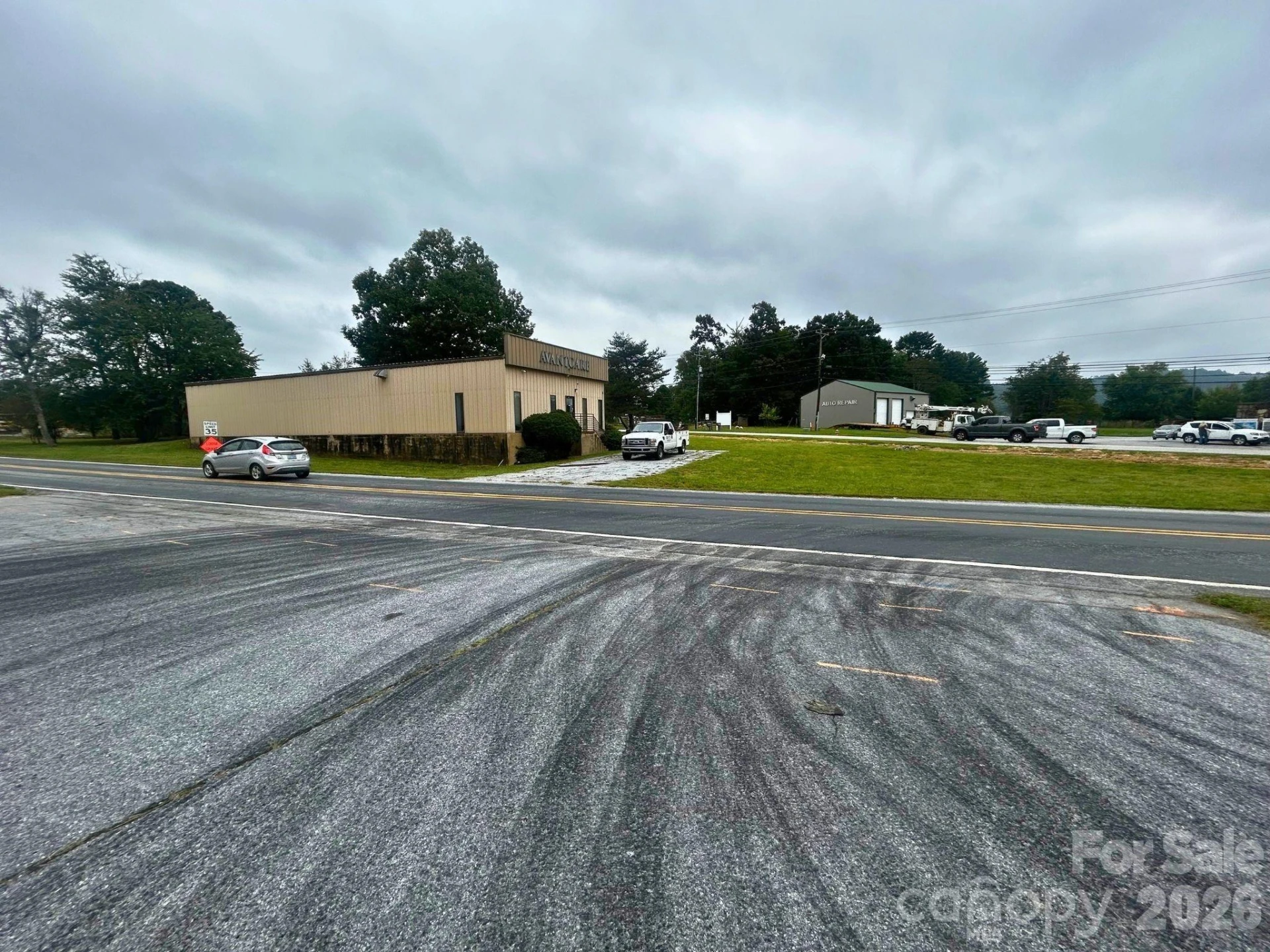 3937 Chimney Rock Road - Photo 3