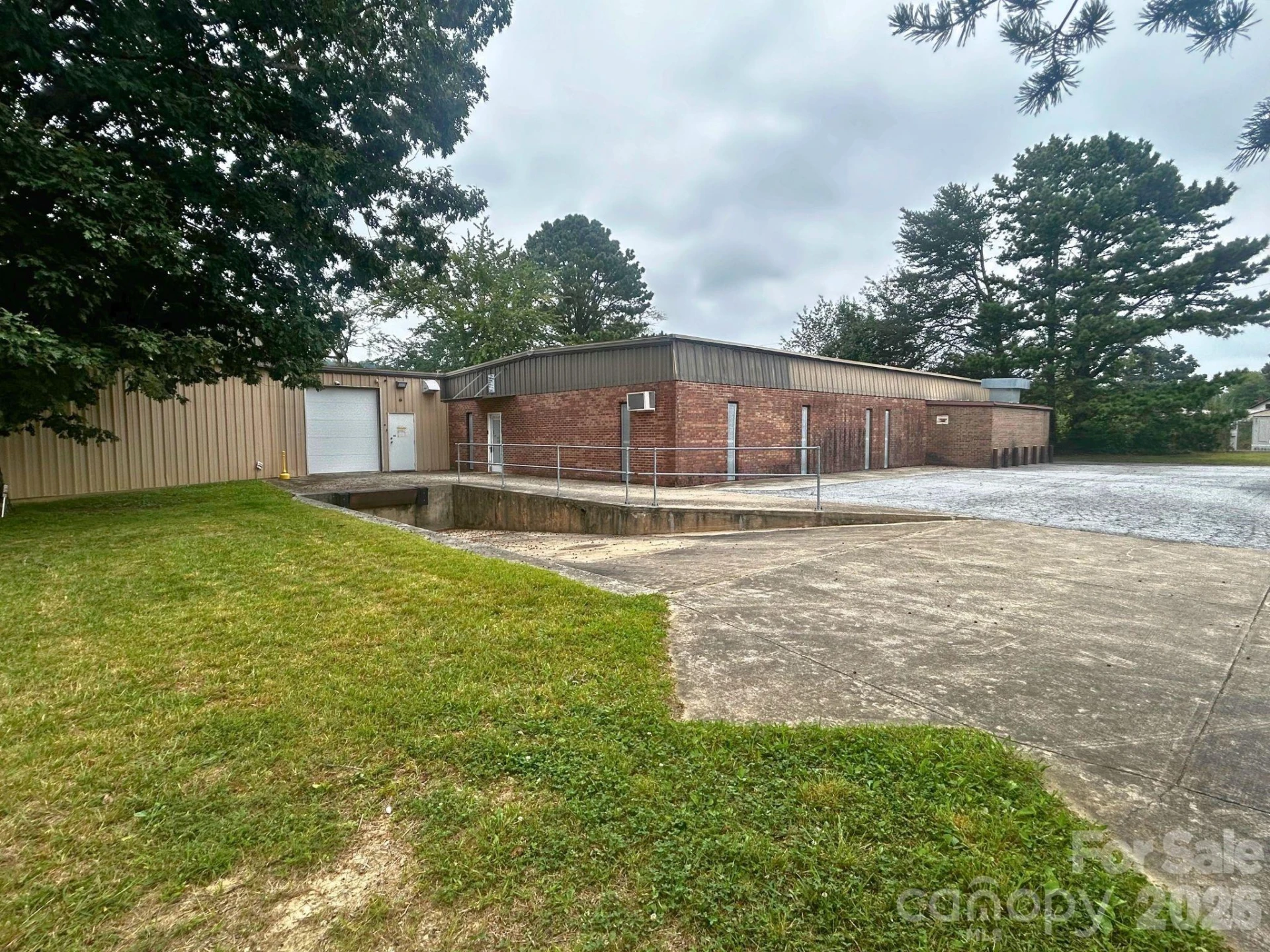 3937 Chimney Rock Road - Photo 4