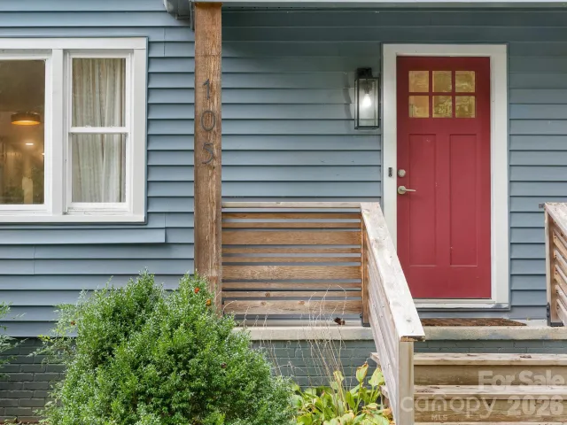 105 Robinson Avenue, Brevard, NC, 28712