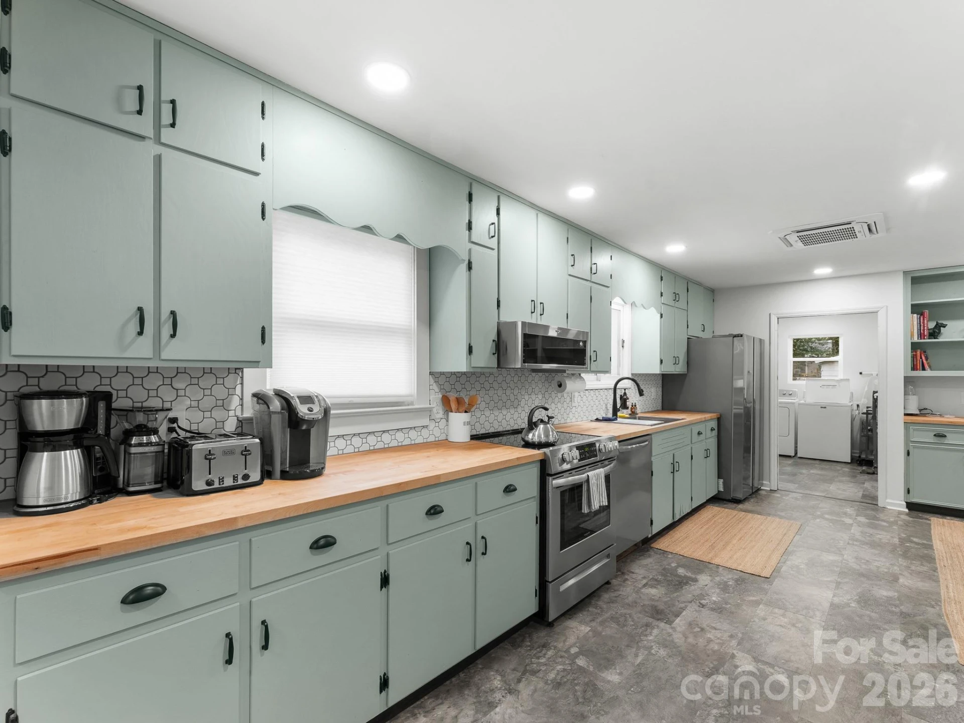 105 Robinson Avenue - Photo 11