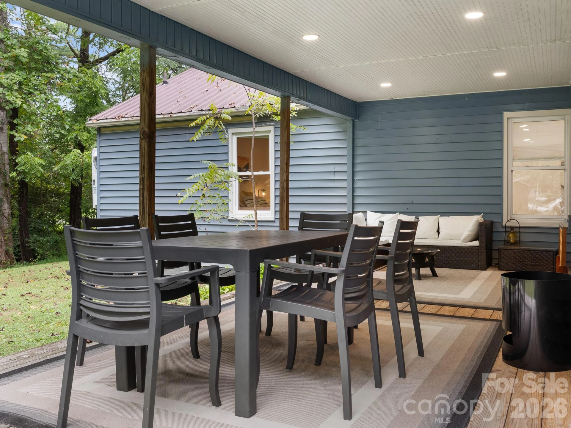 105 Robinson Avenue - Photo 14