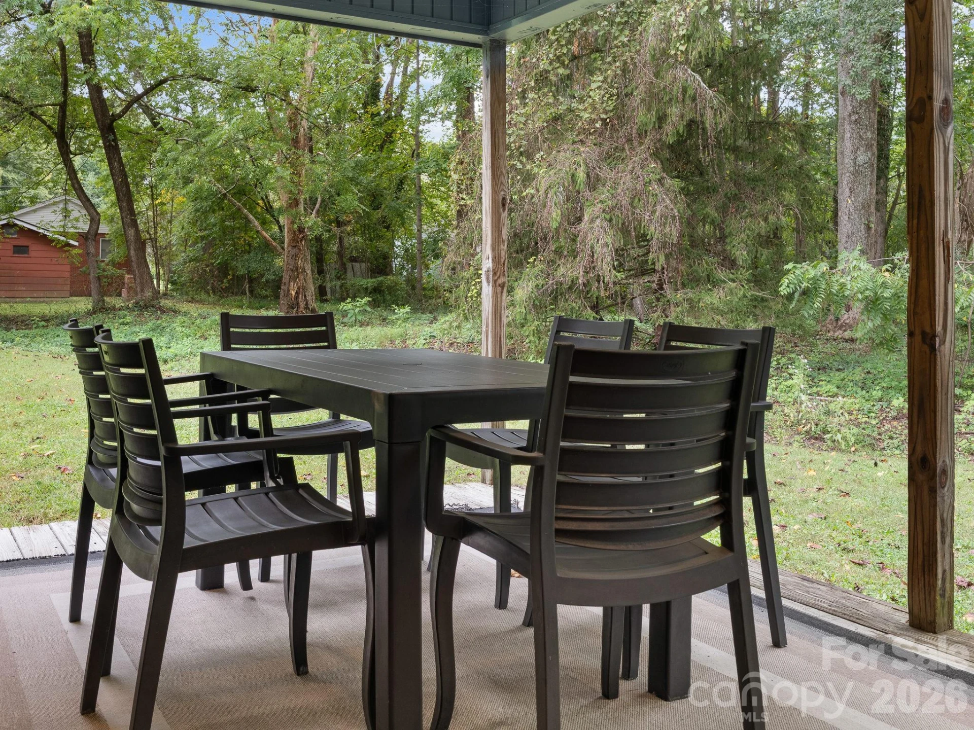 105 Robinson Avenue - Photo 32