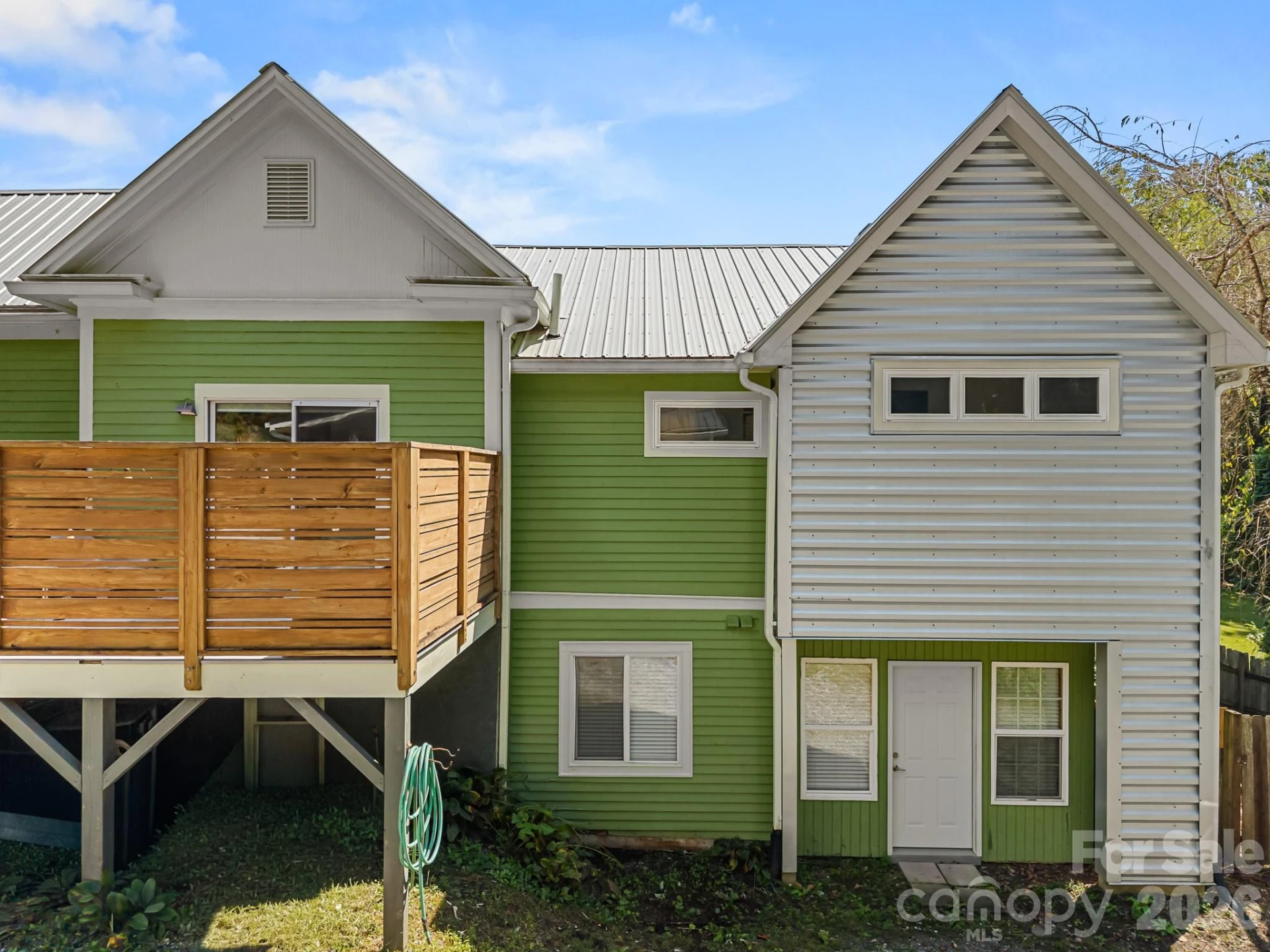 541 W Probart Street - Photo 2