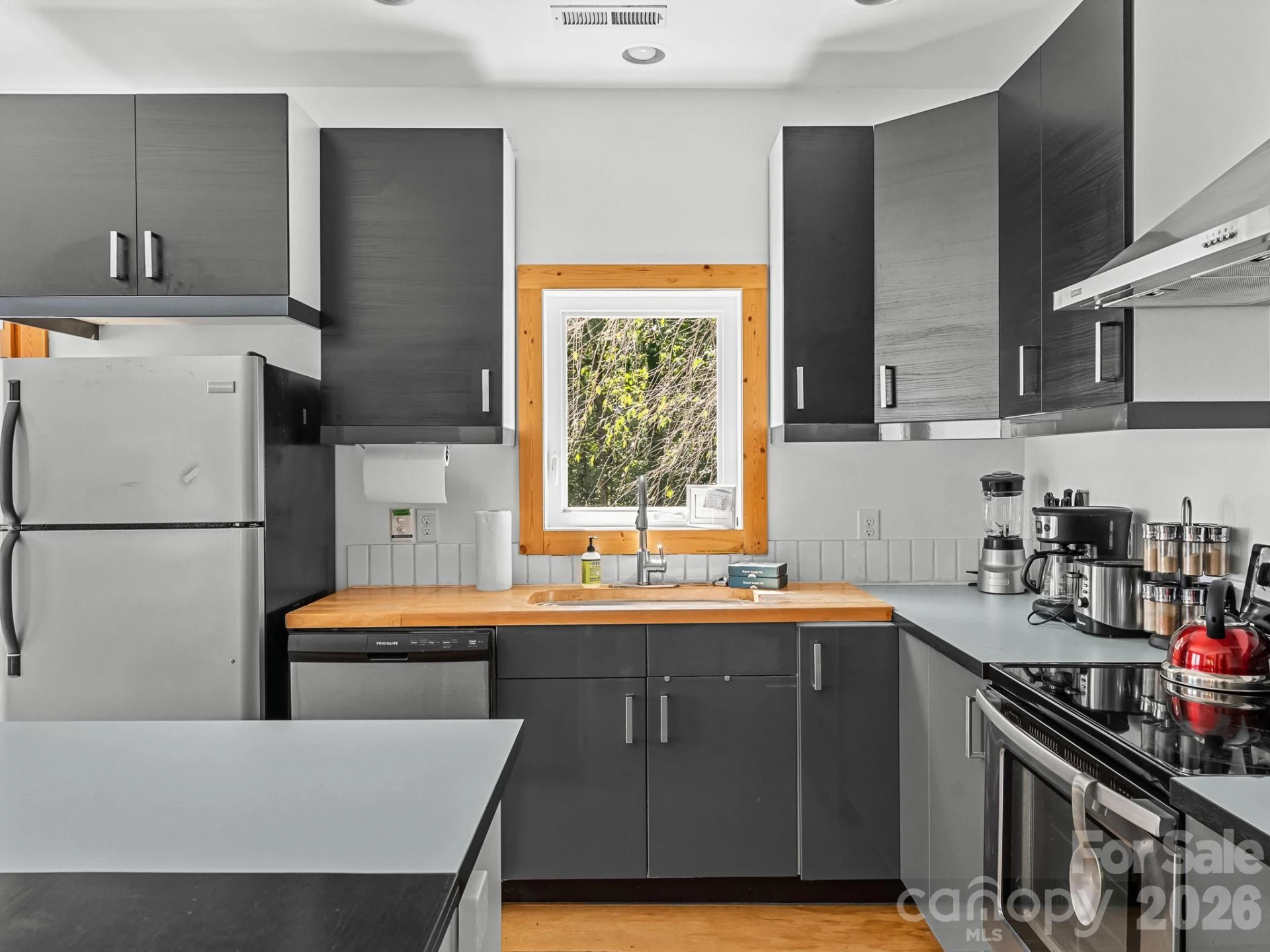 541 W Probart Street - Photo 18