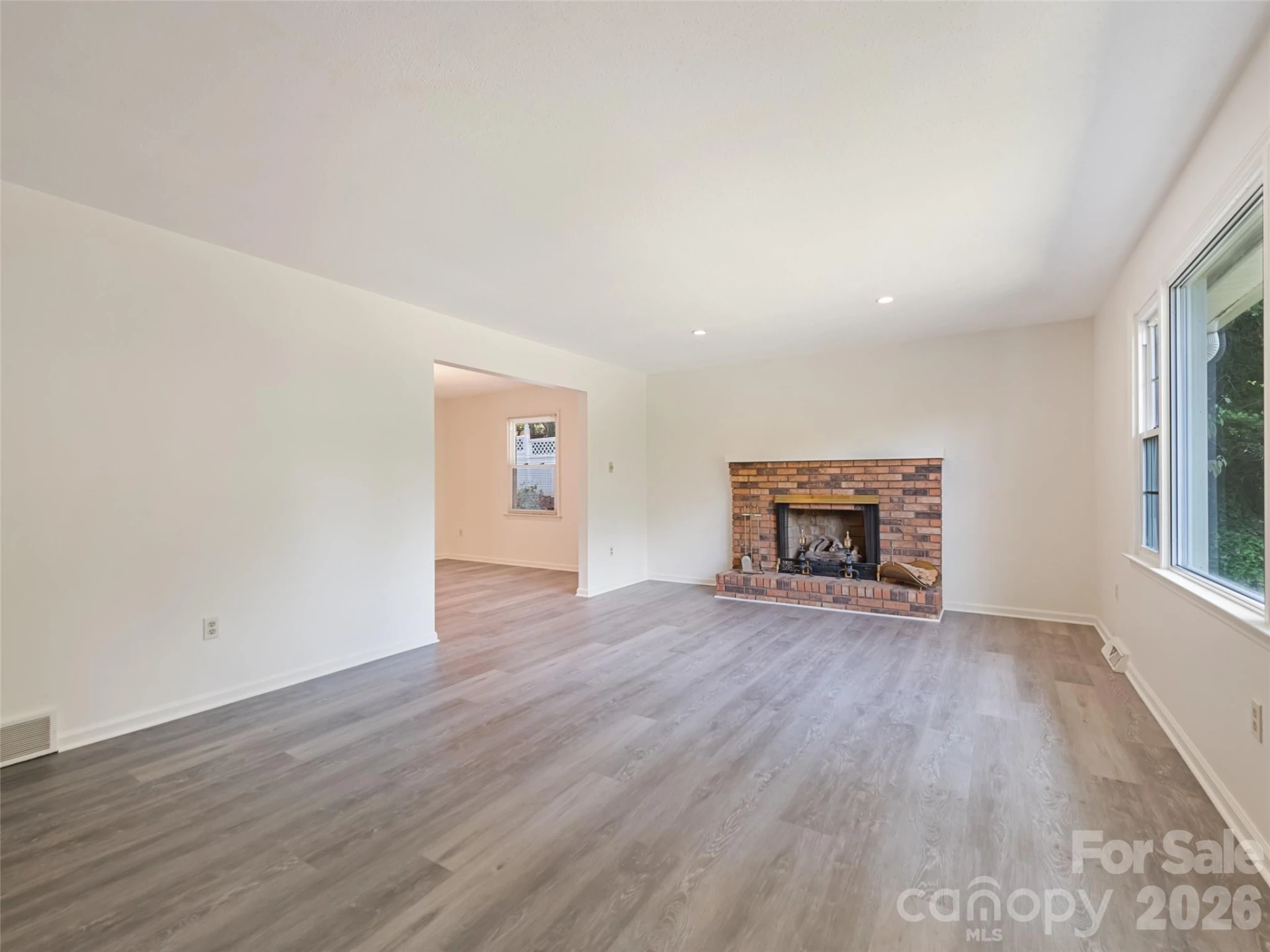 11 Crestwood Lane - Photo 8