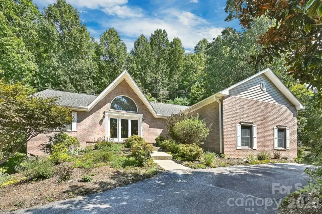 4311 Cove Loop Road, Hendersonville, NC, 28739