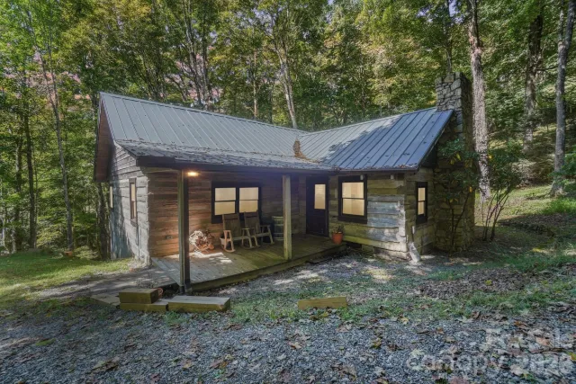 988 English Ridge Drive, Mars Hill, NC, 28754