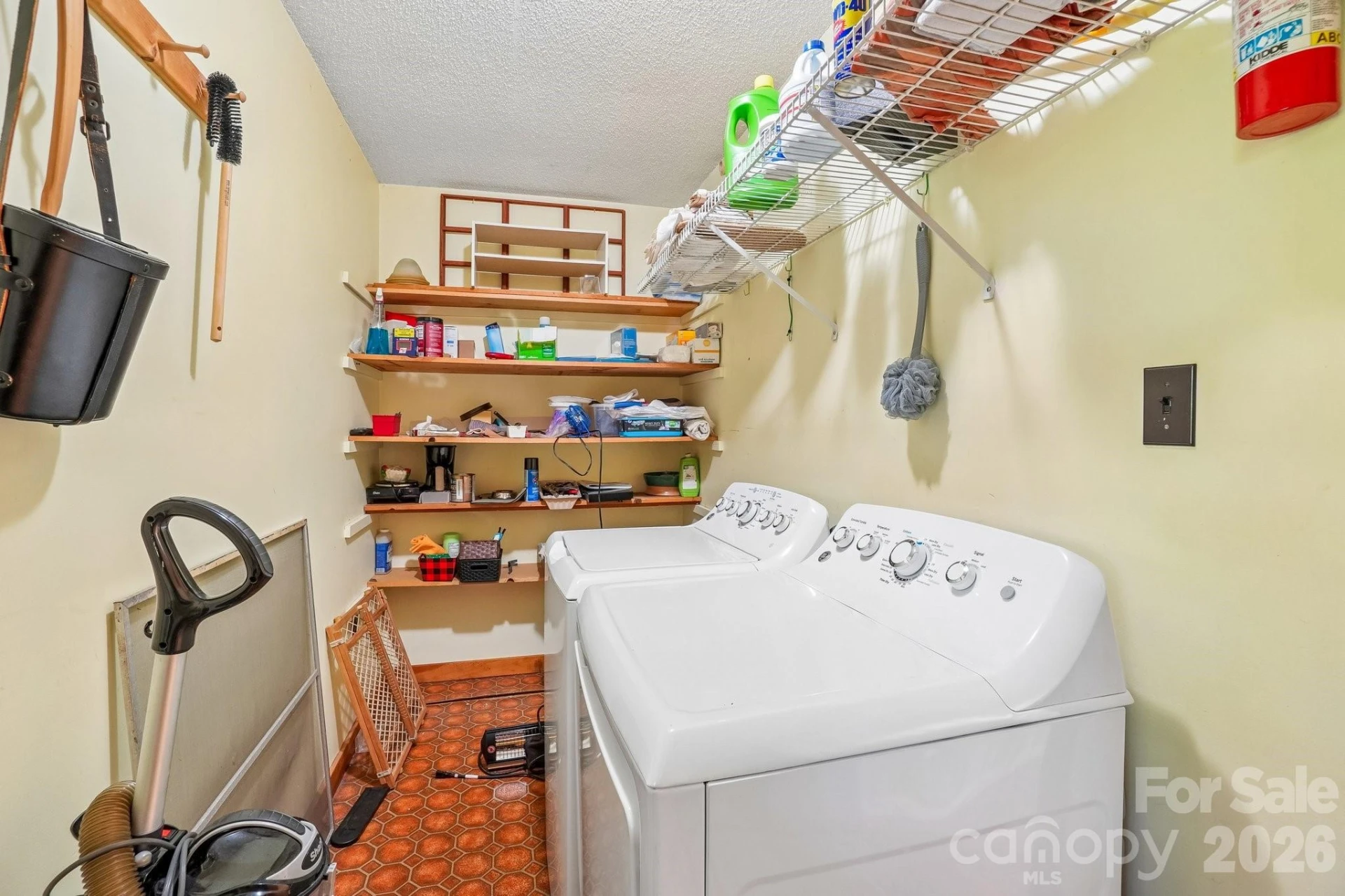 988 English Ridge Drive - Photo 18