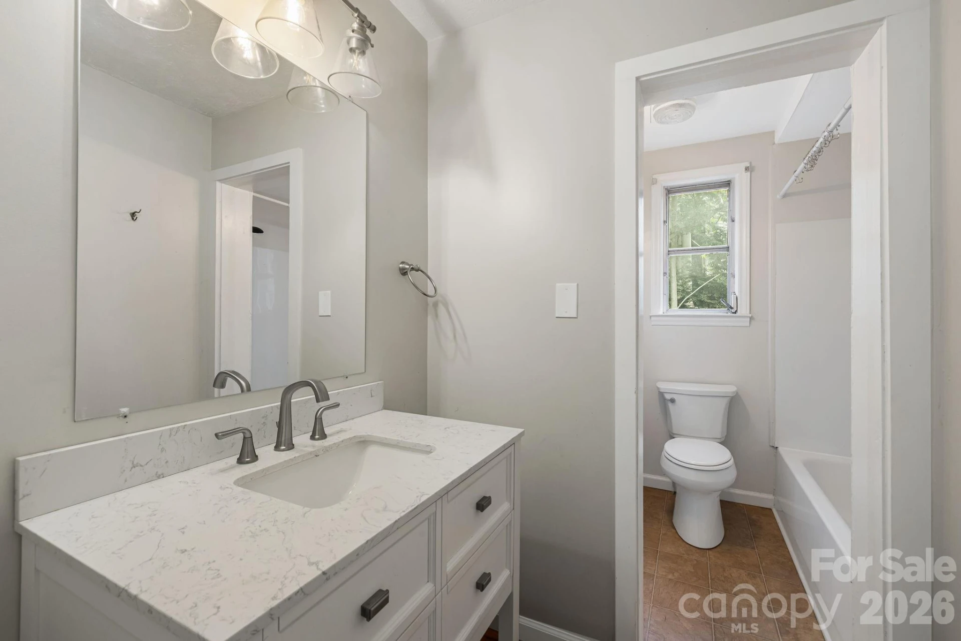 295 E Chestnut Street - Photo 10