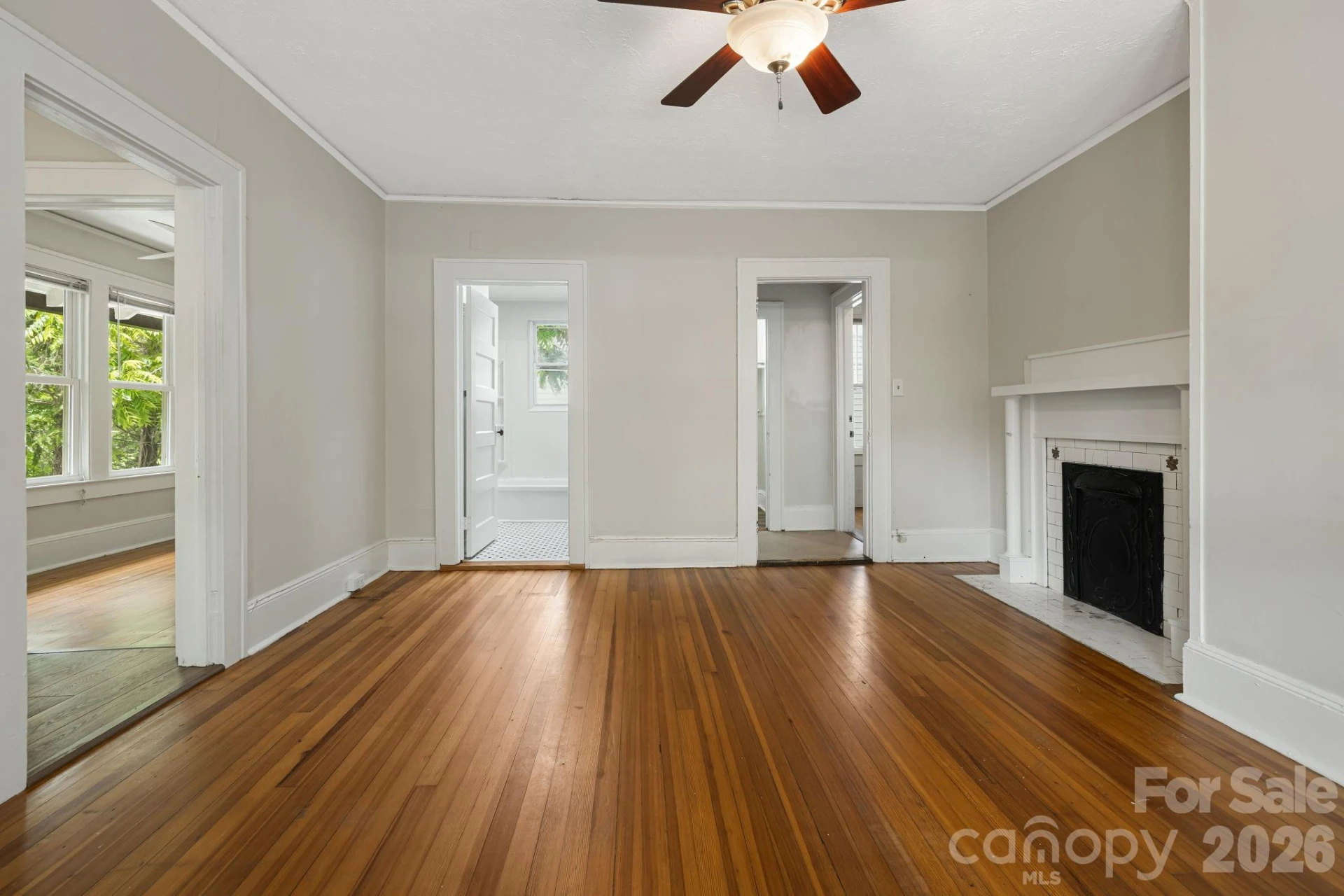295 E Chestnut Street - Photo 12