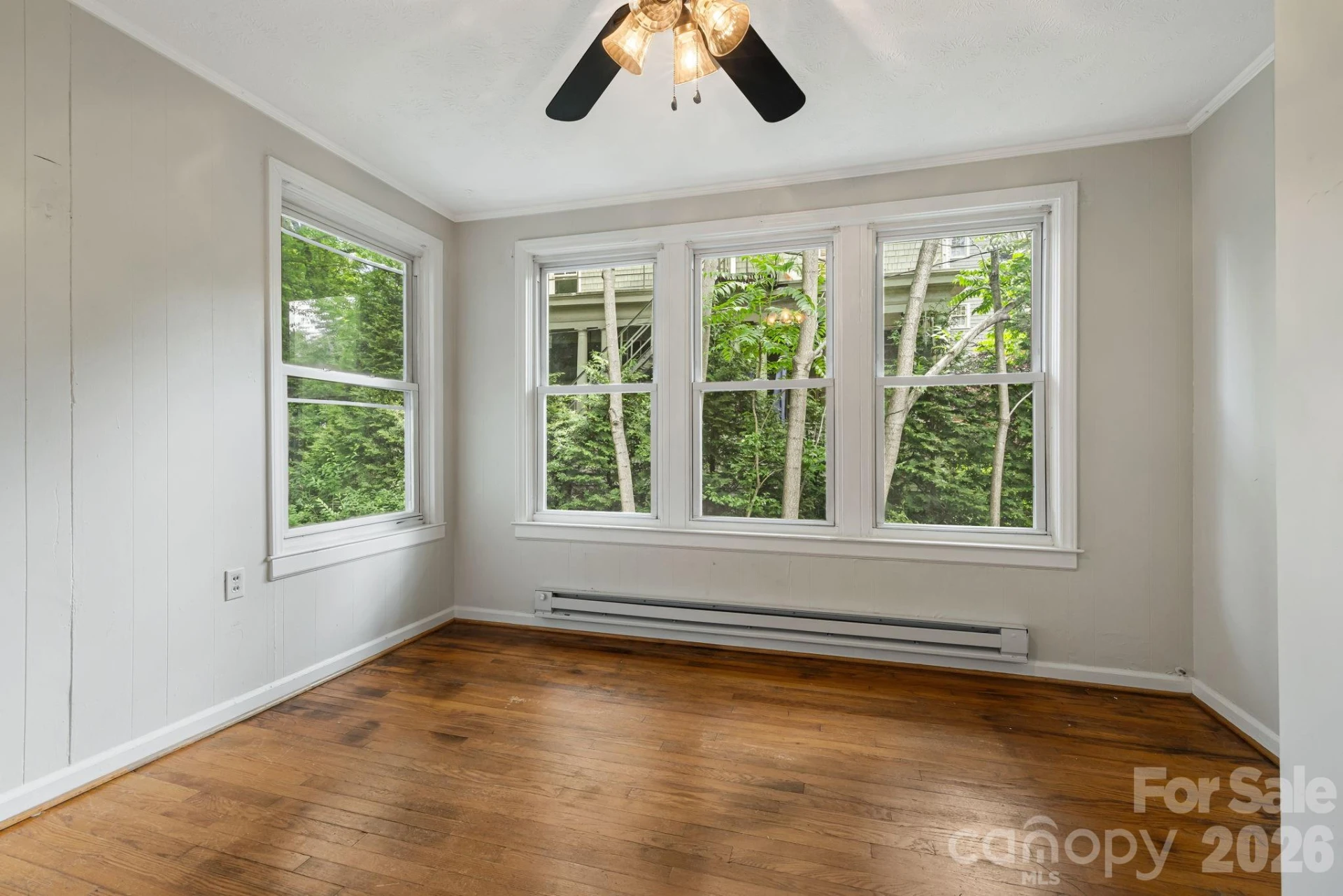 295 E Chestnut Street - Photo 14