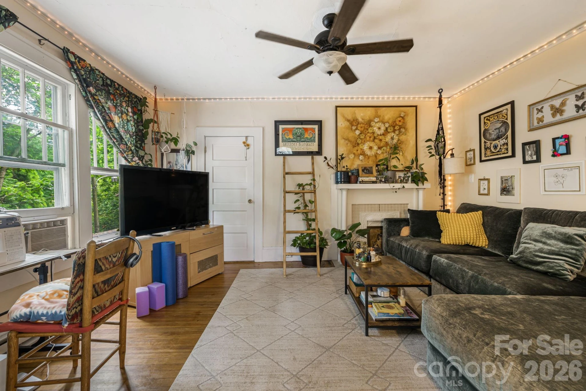 295 E Chestnut Street - Photo 16