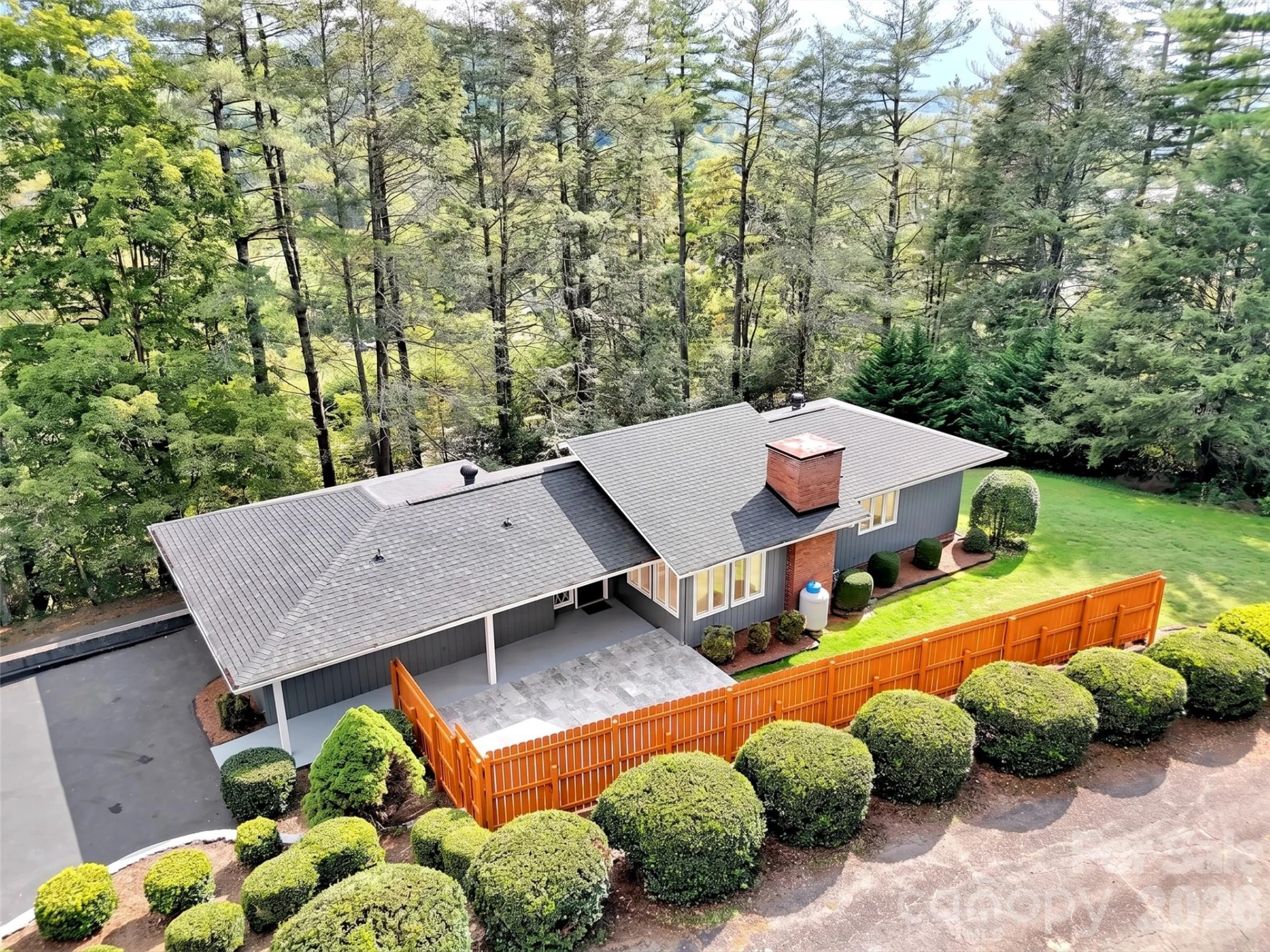 354 Woodside Circle - Photo 4