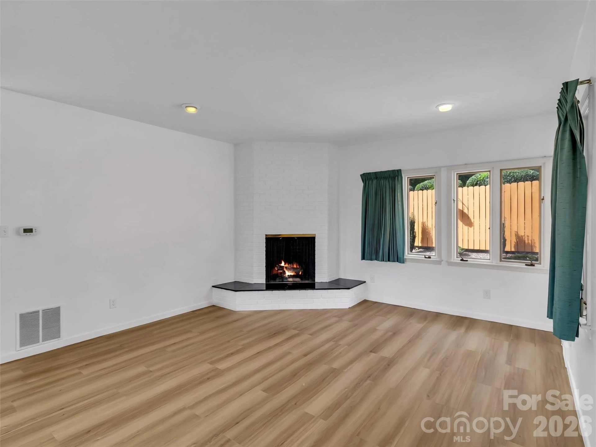 354 Woodside Circle - Photo 8