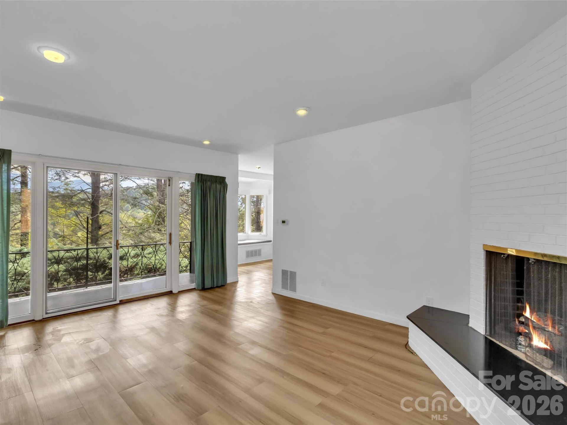 354 Woodside Circle - Photo 9