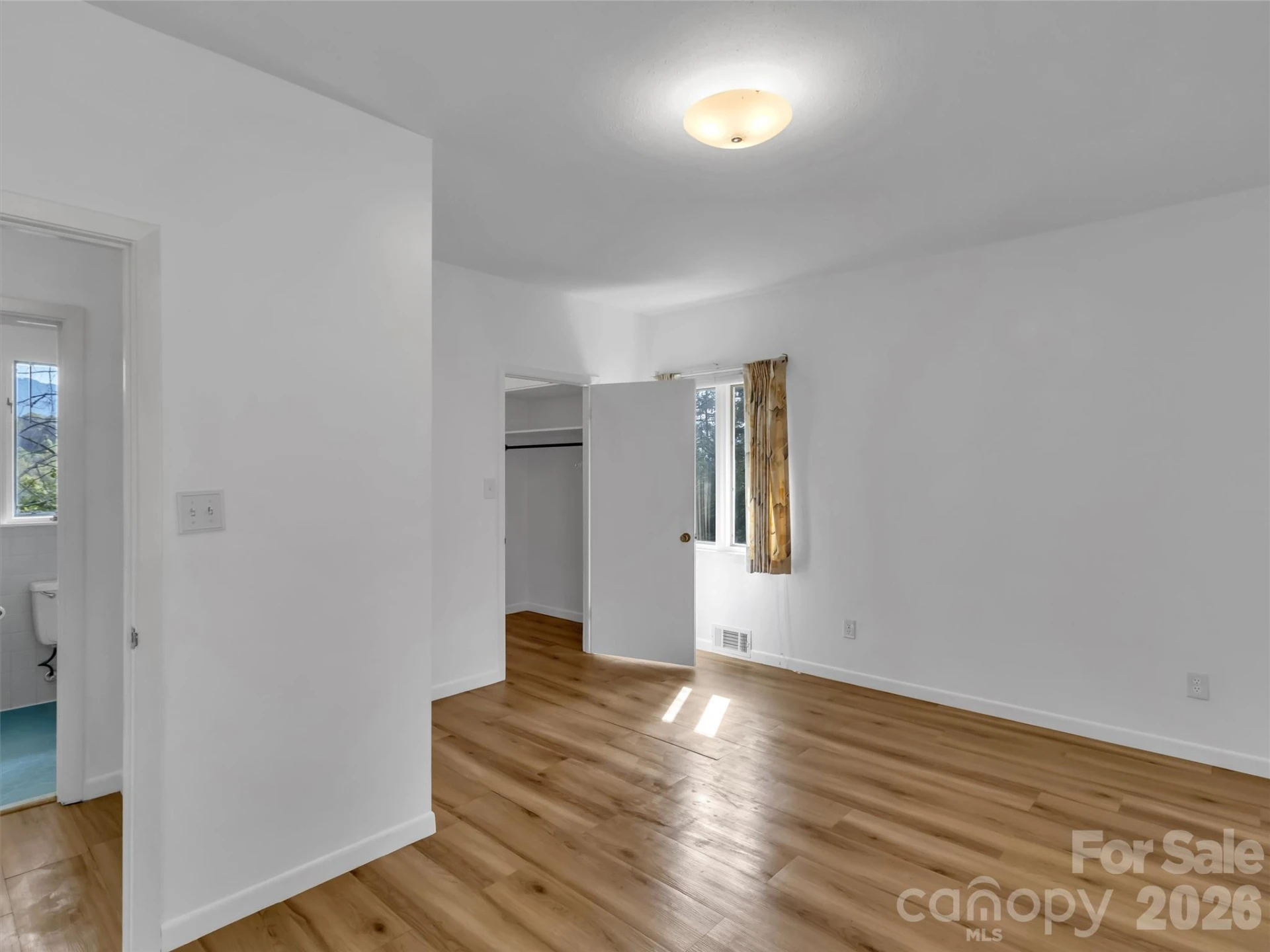 354 Woodside Circle - Photo 17