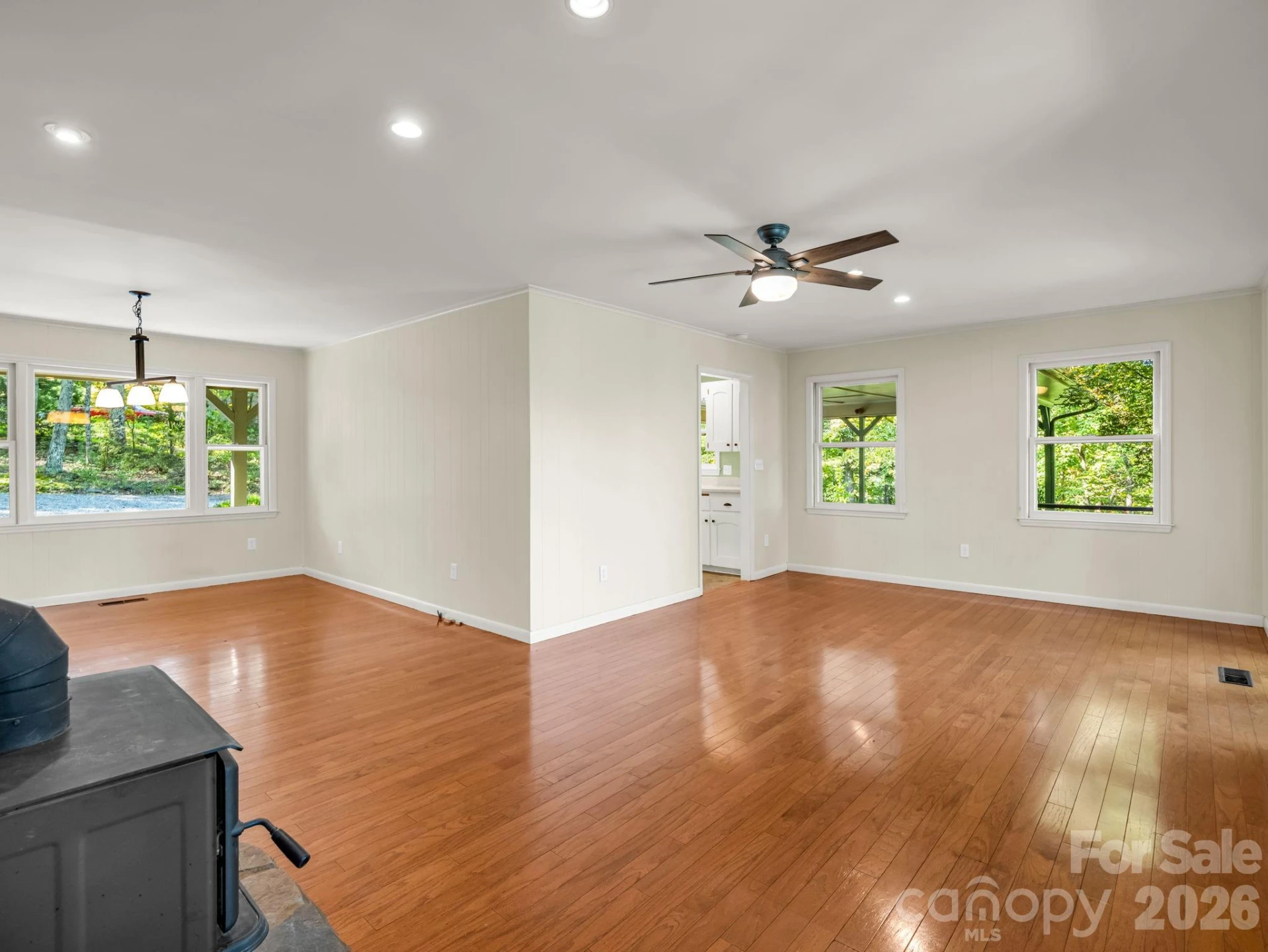 93 Dogwood Court - Photo 8