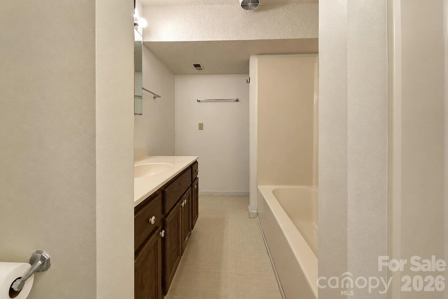 8 Shadywood Circle - Photo 13