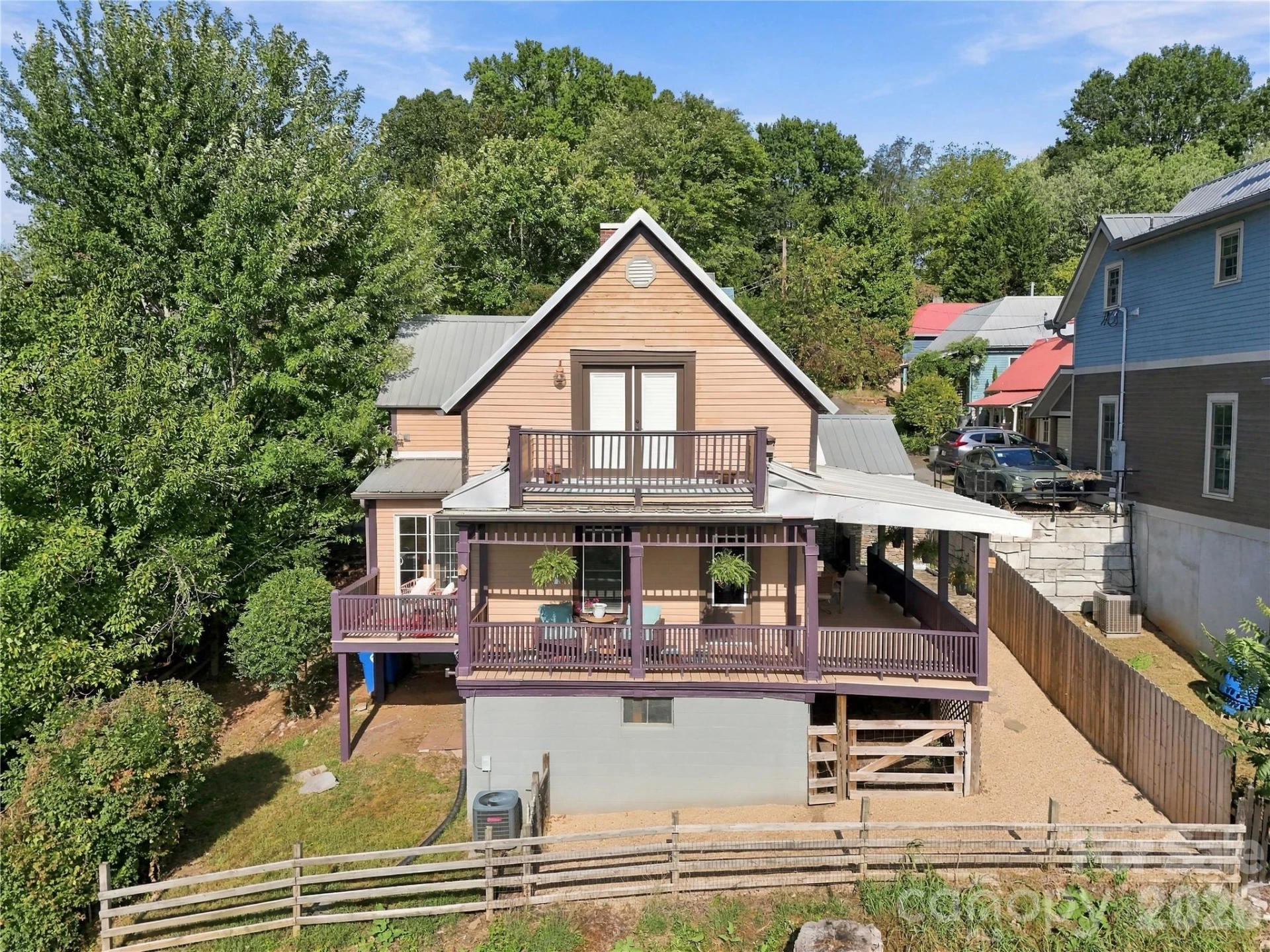 60 Roberts Street - Photo 2