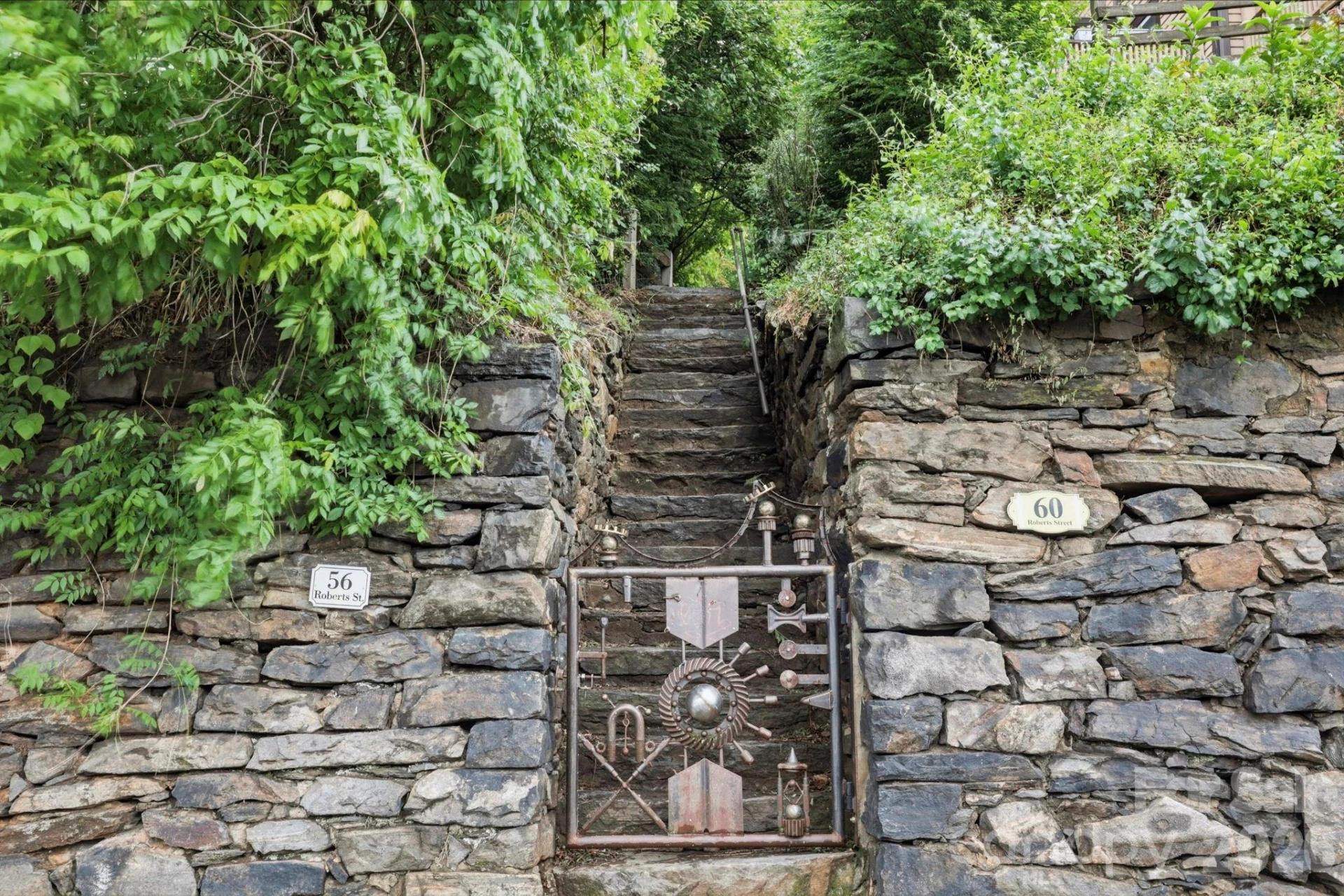 60 Roberts Street - Photo 3