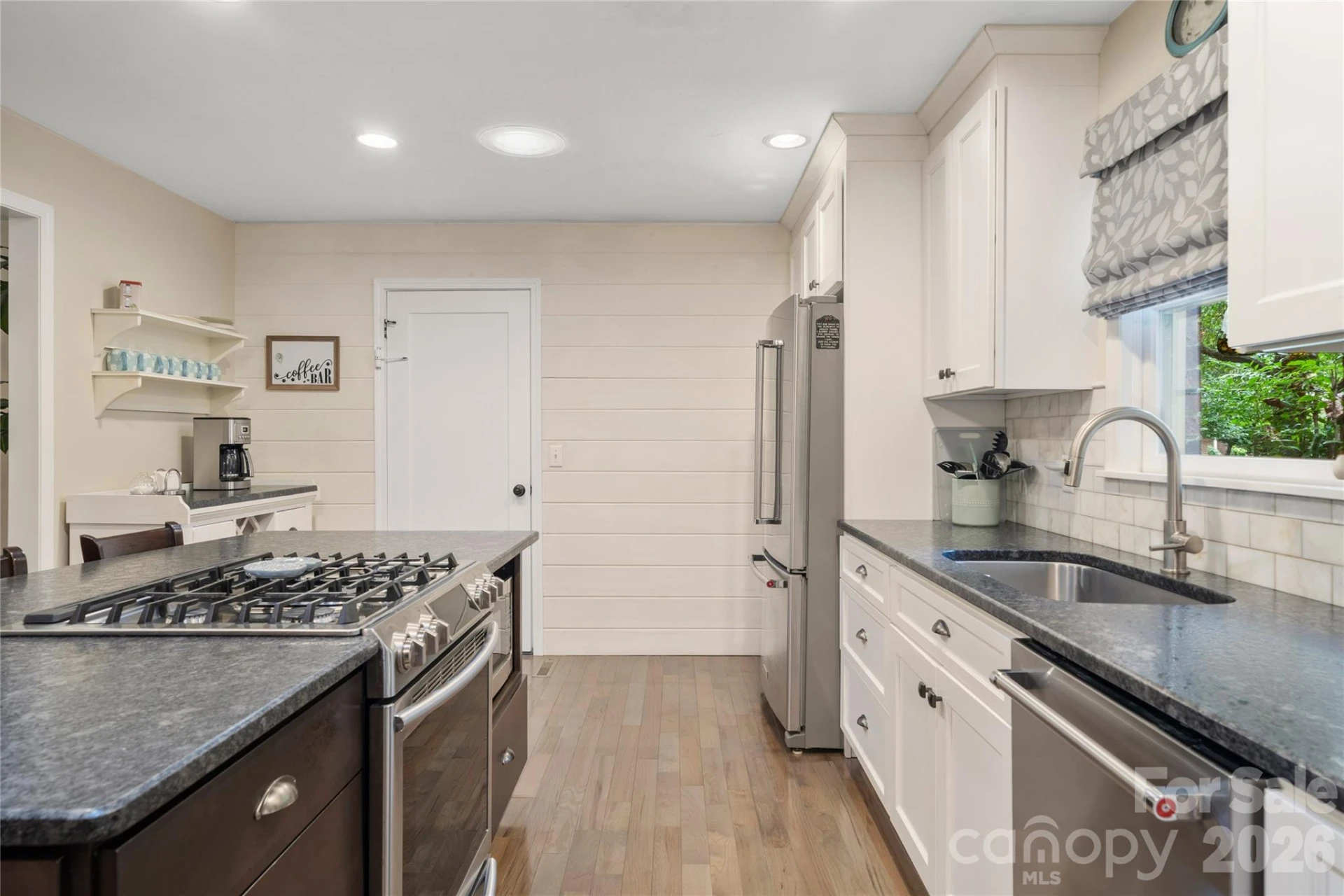 13 Foxhorn Court - Photo 10