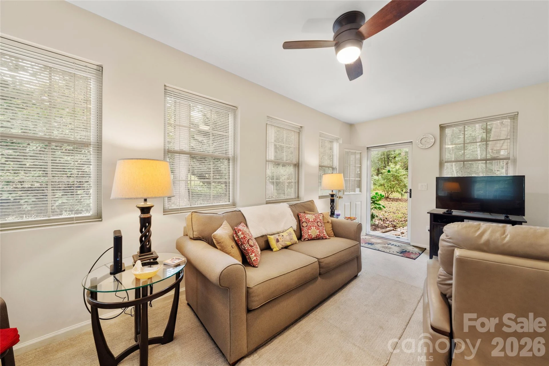 13 Foxhorn Court - Photo 14