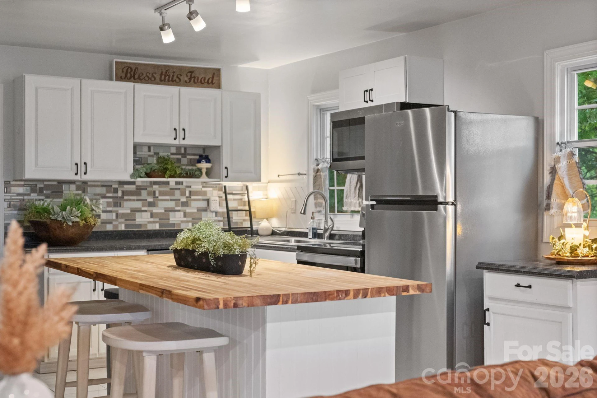 178 Collins Drive - Photo 8