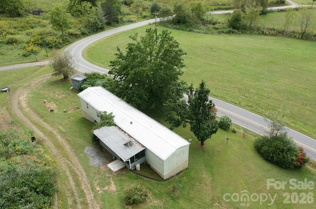 418 Green Valley Road - Photo 2