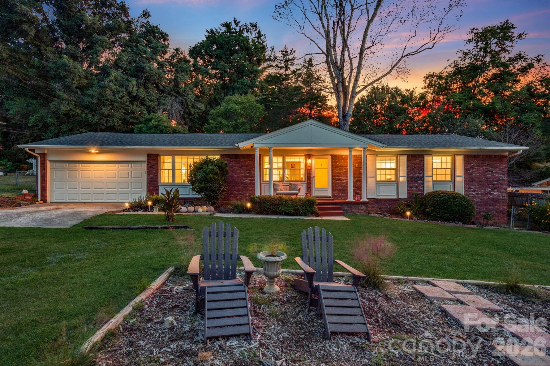 5 W Maple Drive - Photo 2