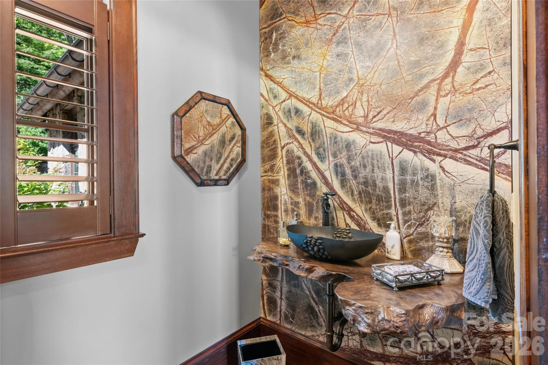 1914 Toxaway Drive - Photo 11