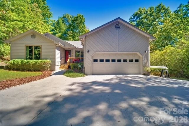 553 Soquili Drive - Photo 2